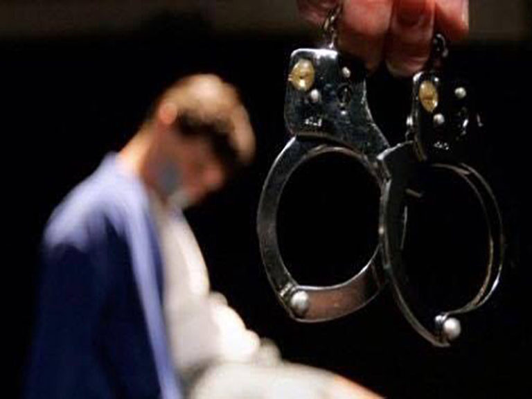 ЗӮРОВАРӢ ВА ТАРСОНИДАН ЗЕРИ НИҚОБИ ОЗОДИИ СУХАН