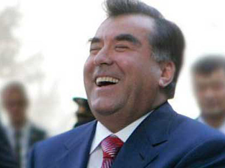 Пока Э.Рахмонов у власти, коррупция в Таджикистане непобедима