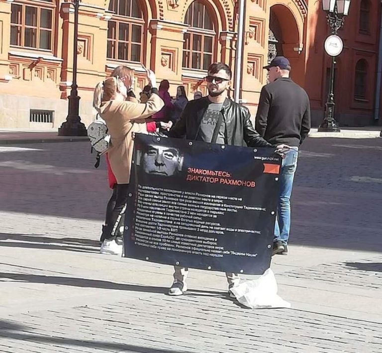 Шинос шавед, ДИКТАТОР РАХМОНОВ!