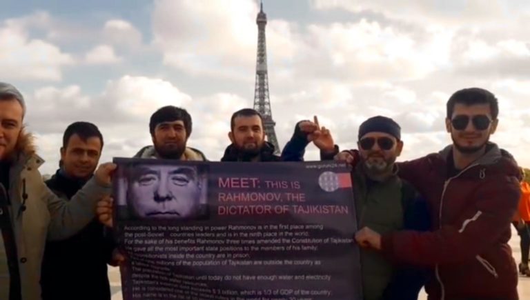 Делегация политического движения  «Группа 24 » прибыла во Францию