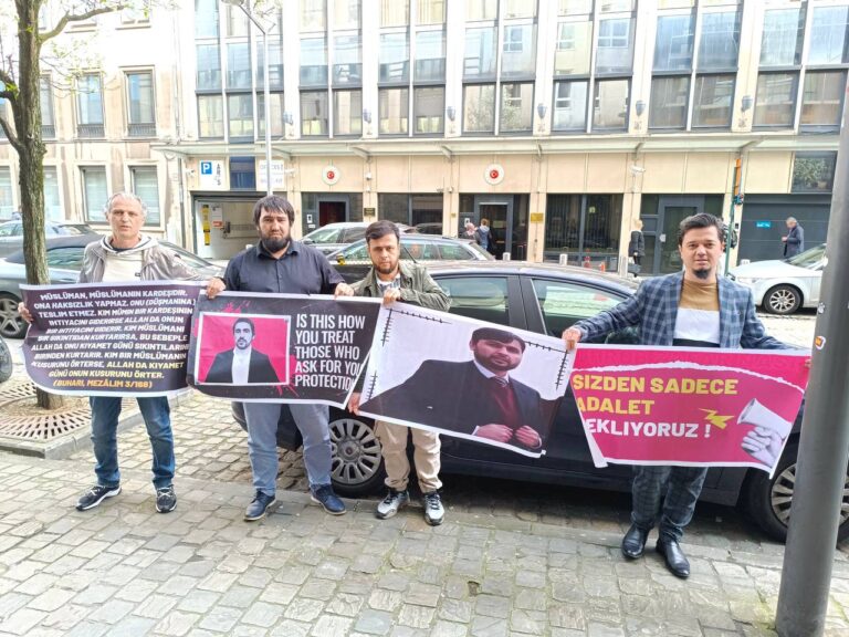 Мы продолжаем проводить митинги в Европе